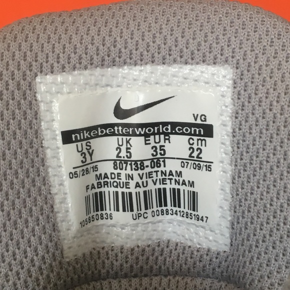 Cleats - Picture 2 of 5